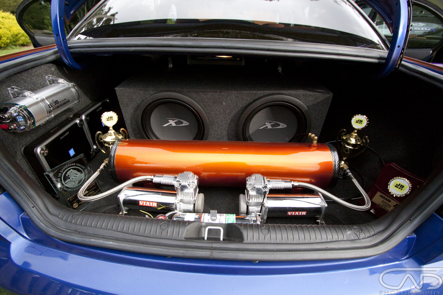 SPIZZ VZ Commodore. 20" Wheels/Rims, Air Bag Suspension, Alpine Audio, Custom leather