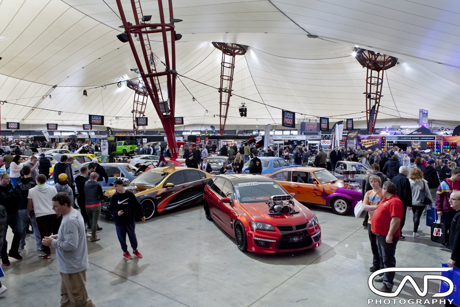 Strugglin VE HSV Wagon Motorex 2014 cad photography